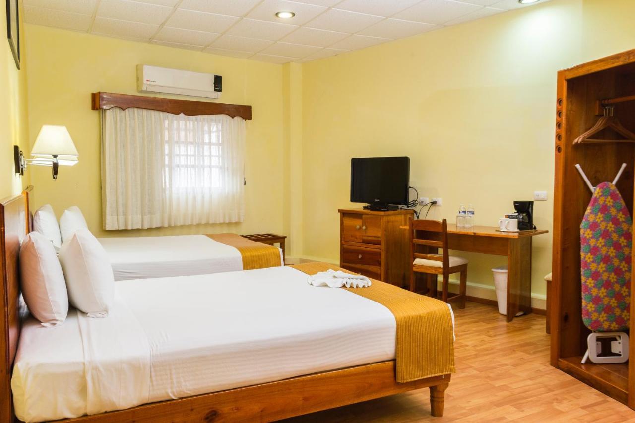 Hotel Madan Cardenas מראה חיצוני תמונה